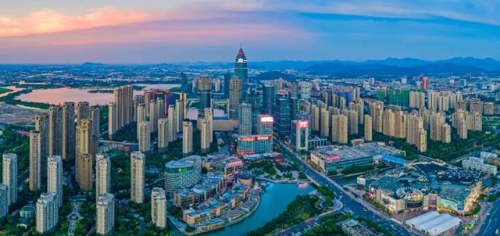 浙江，东方明珠的播音稿风采